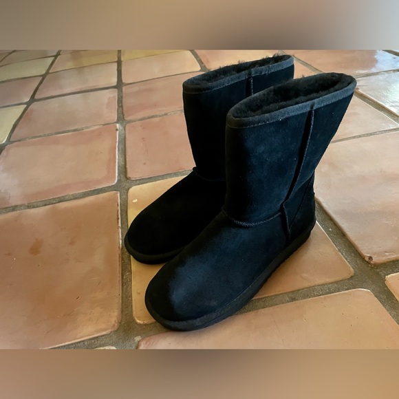 Brand new! Koolaburra by UGG Size 7 - Picture 2 of 6